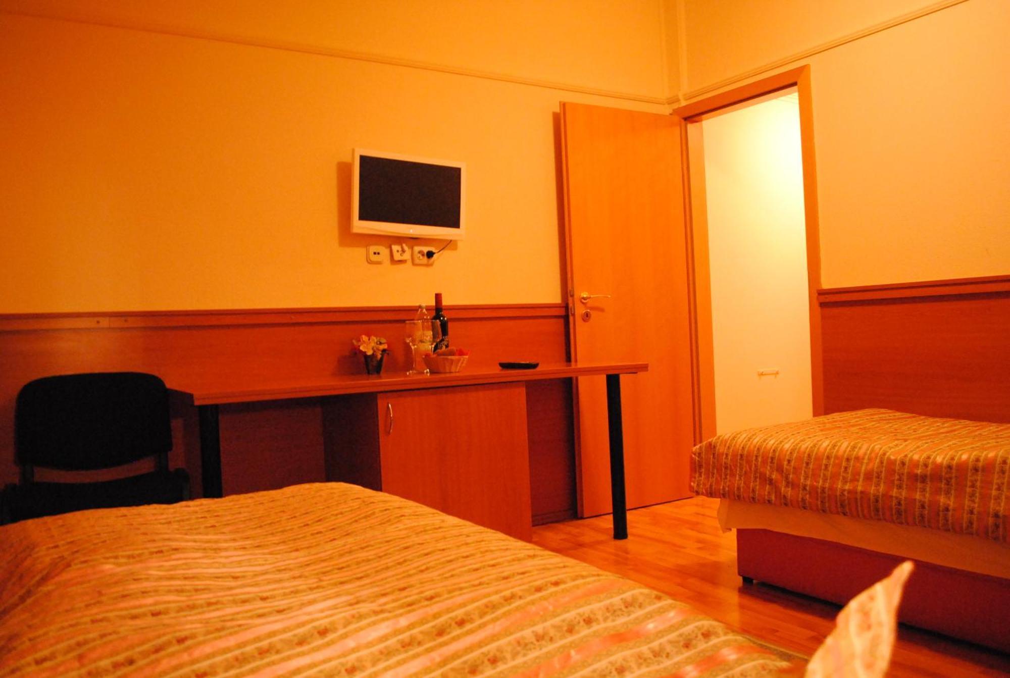 Motel Kiwi Grude Phòng bức ảnh