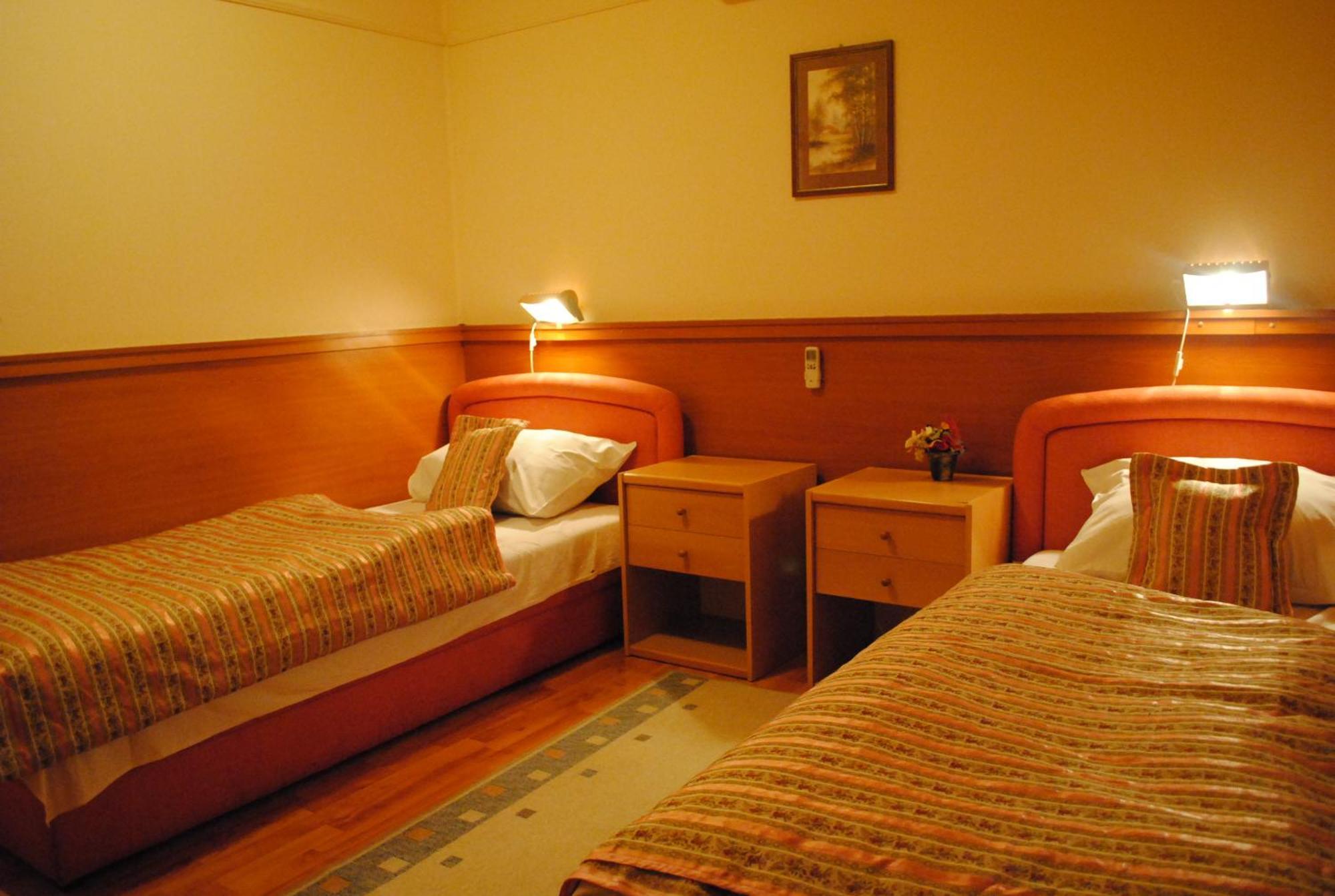 Motel Kiwi Grude Phòng bức ảnh