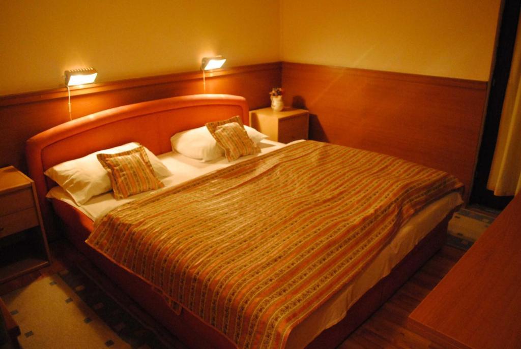 Motel Kiwi Grude Phòng bức ảnh
