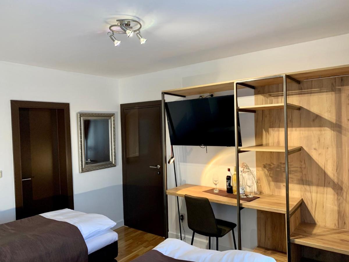 Motel Kiwi Grude Ngoại thất bức ảnh