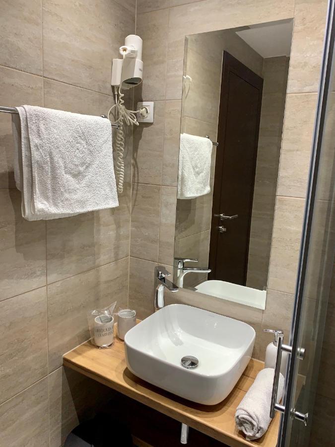 Motel Kiwi Grude Ngoại thất bức ảnh